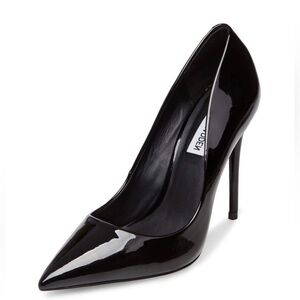 Elegant Black heels Steve Madden